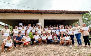IMG 0699 300x185 - Mais de 90 agricultoras e agricultores familiares do Pará  recebem formação em restauração florestal