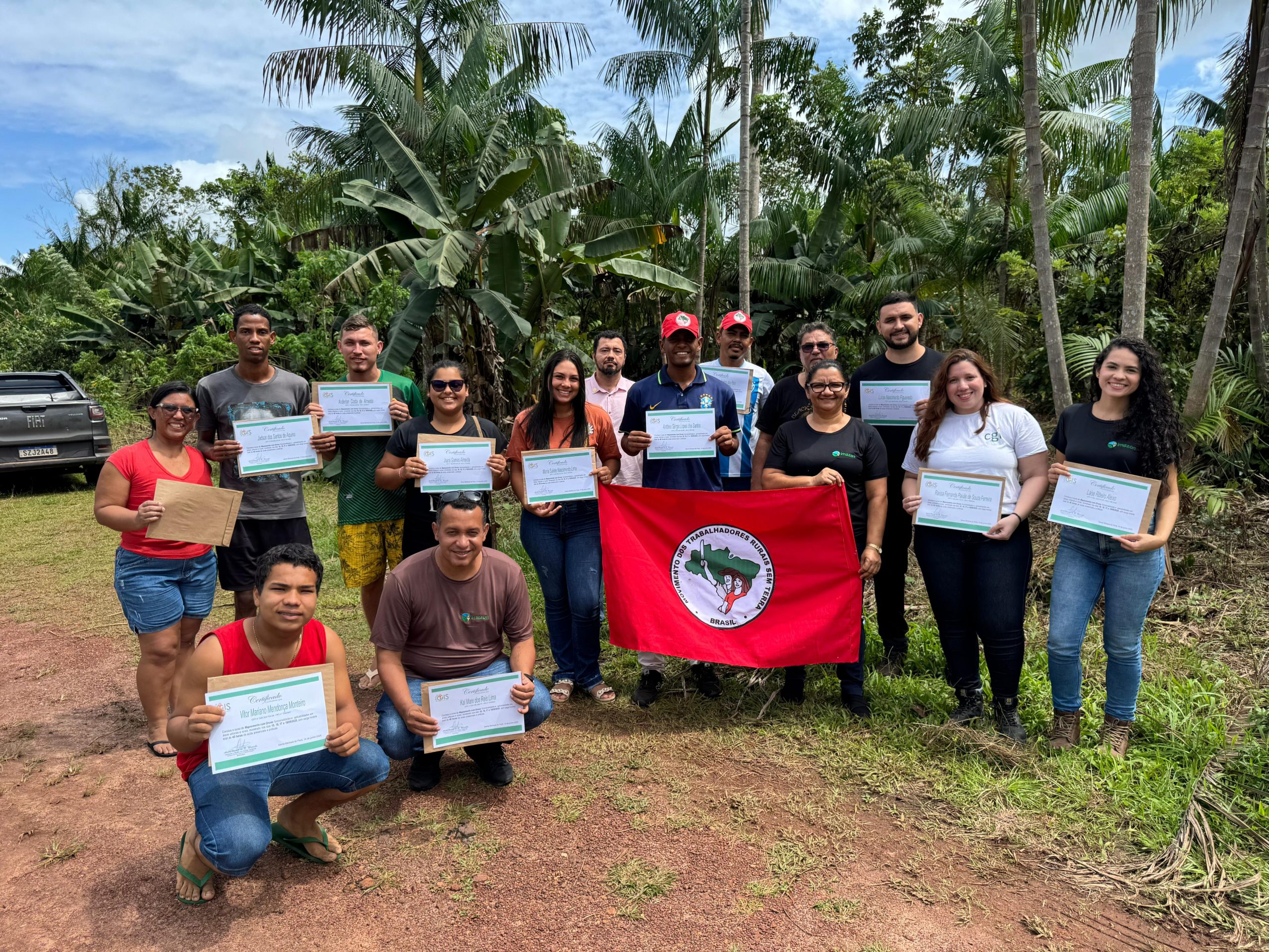 Imazon capacita 15 pessoas para o uso de drones no Assentamento Abril Vermelho